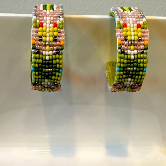 Small Seed Beaded Hoop Earrings Lime Green Multi - Picture 1 of 6